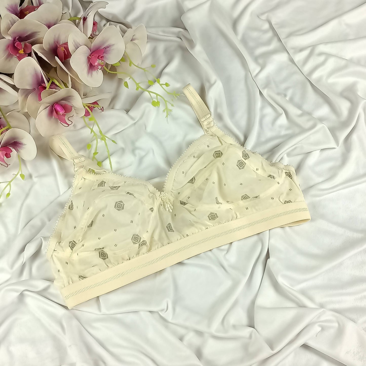 5-Piece Combo + 1 FREE BONUS! (Total 6 Bras!) — More Savings! Like-Me Muslin BR21138